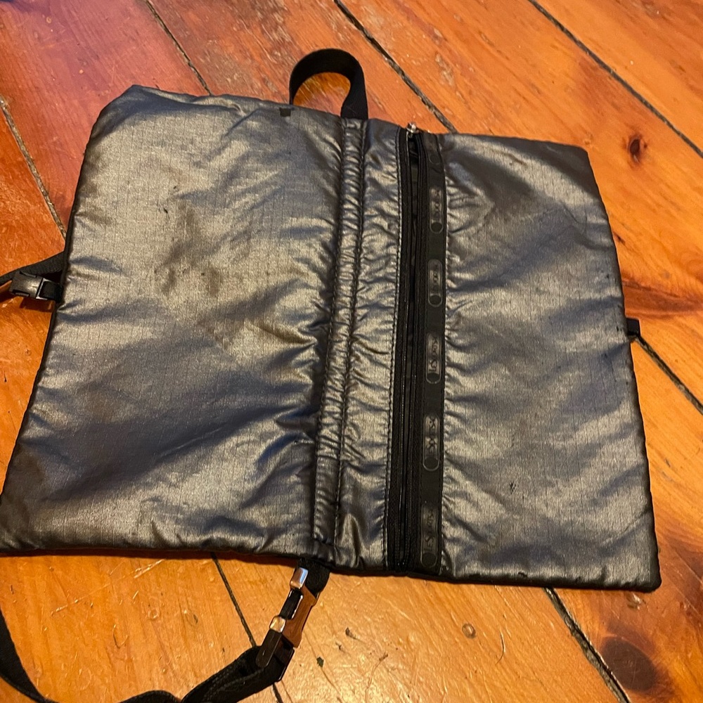 Lesportsac 2 purses in one ( reversible )